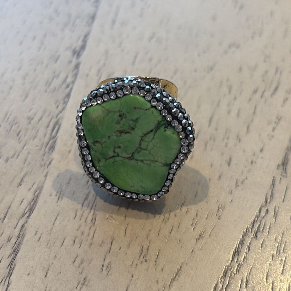 Boho Green Stone W/Rhinestones Gold Tone Hammered Band Ring